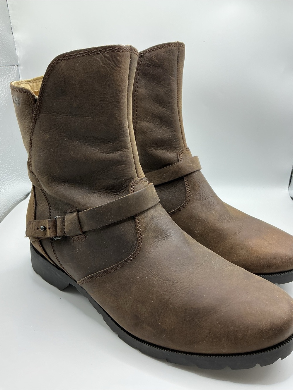 Teva Capistrano F8014H Brown Leather Ankle Boots Women’s Size 9 Side Zip